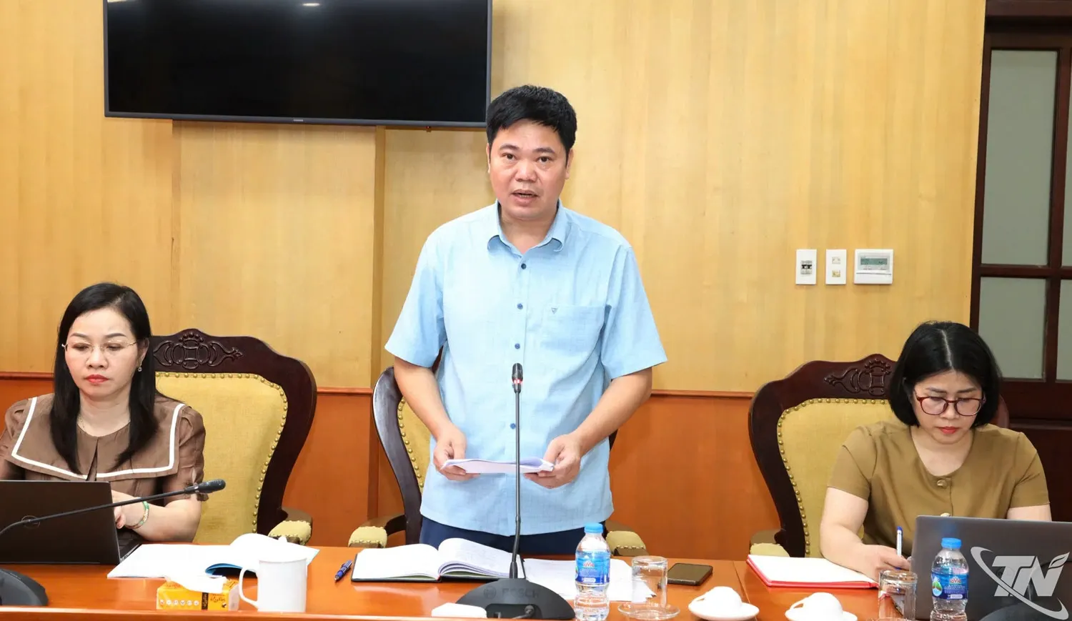Đại biểu phát biểu tại buổi làm việc.